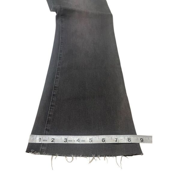 Forever 21 Womans Button Fly Cut Off Jeans Sz 29W Gray NWT - Picture 8 of 10